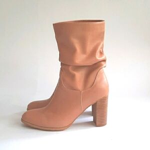 VICI Oasis Society Teagan Womens Faux Leather Heeled Slouch Boots Camel Size 8